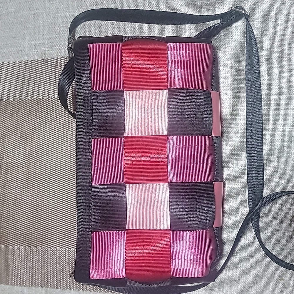 Harveys seatbelt handbag Tough Love edition